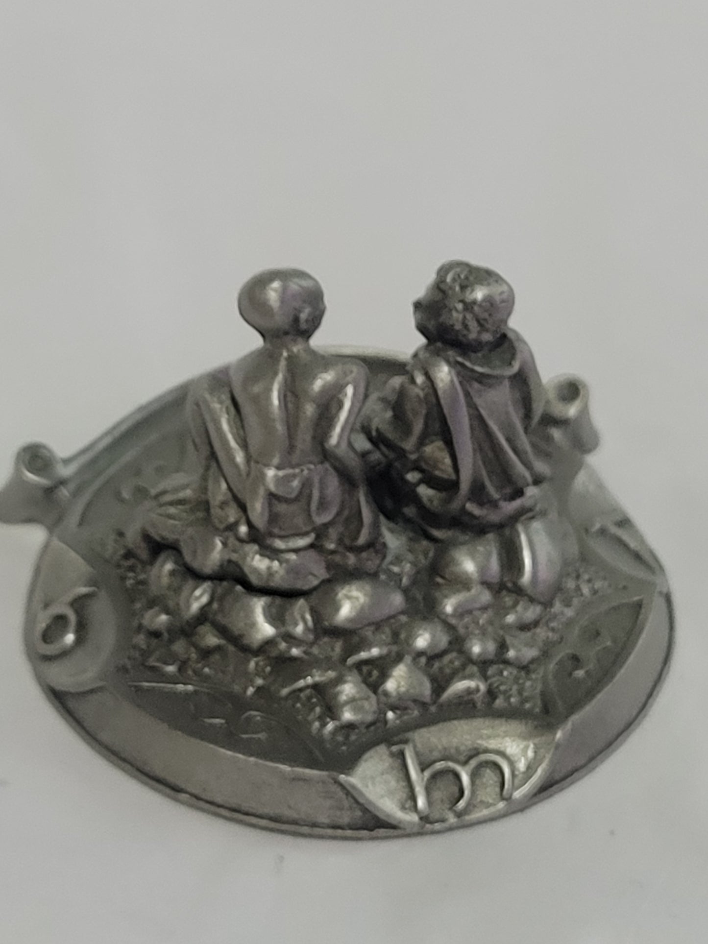 Bilbo & Gollum from the Lord of the Rings by Rawcliffe, Pewter Figurine