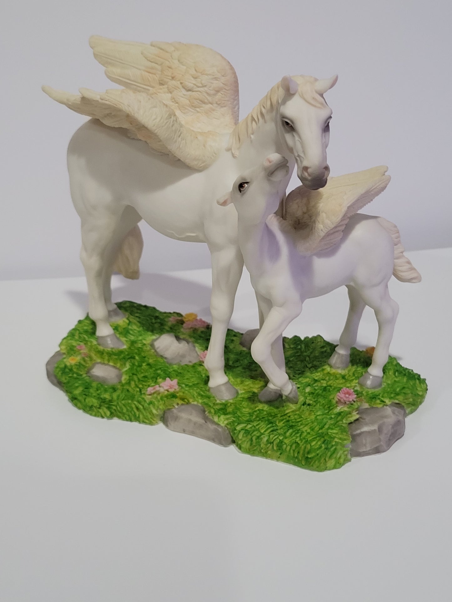 Mare & Foal Pegasus, Figurine