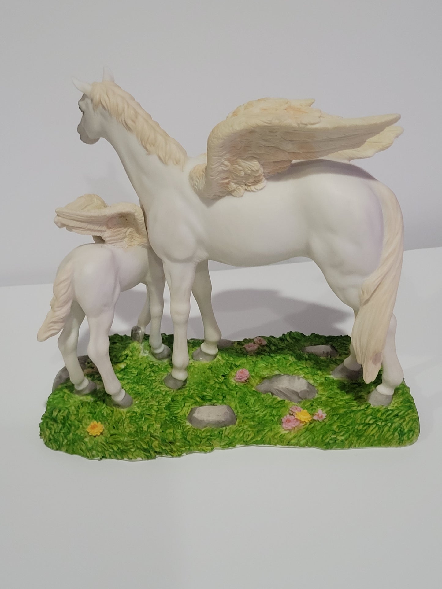 Mare & Foal Pegasus, Figurine