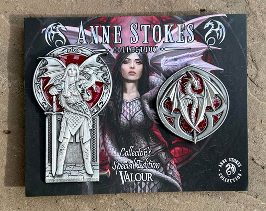 Valor af Anne Stokes, Special Edition Collectors Pin Set