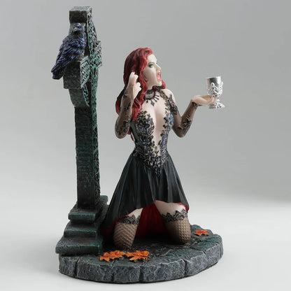 Kneeling Vampire by Veronese Design, Figurine