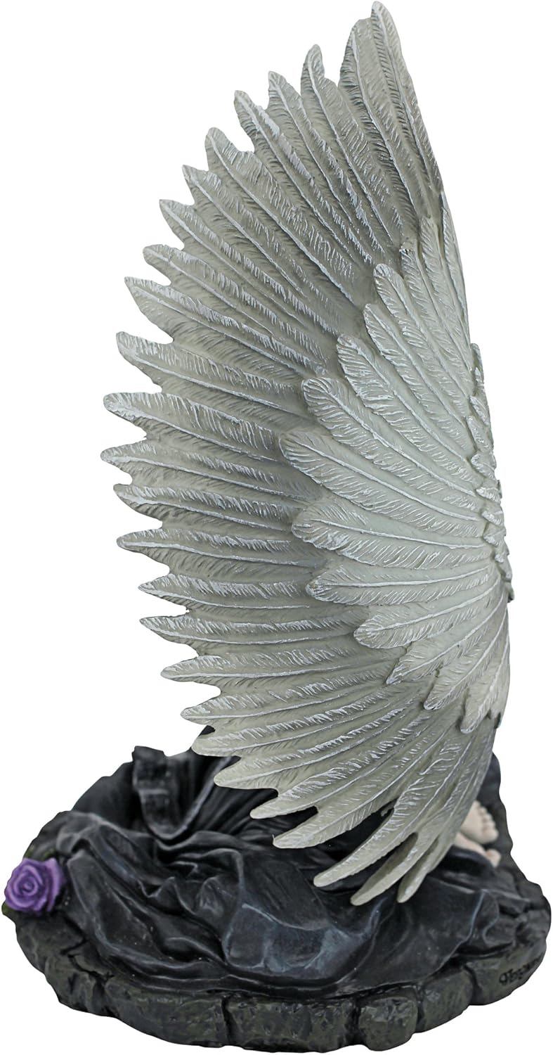 Prayer for the Fallen by Anne Stokes, Figurine