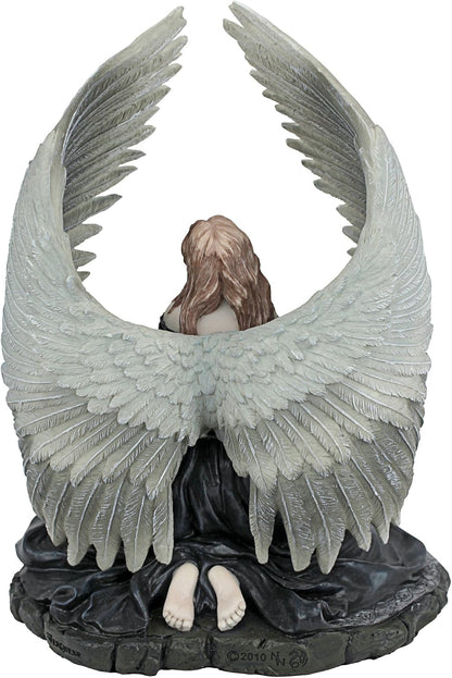 Prayer for the Fallen by Anne Stokes, Figurine