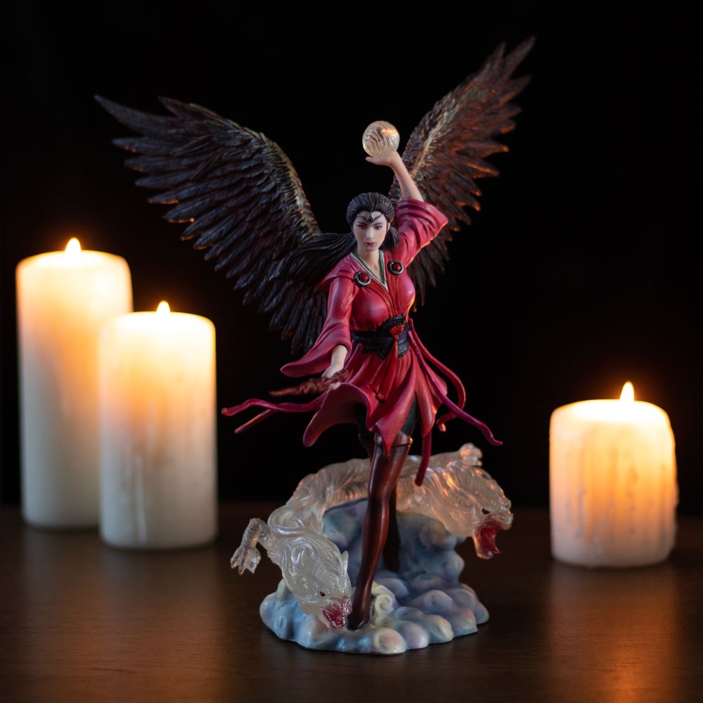 Air Elemental Sorceress van Anne Stokes, beeldje