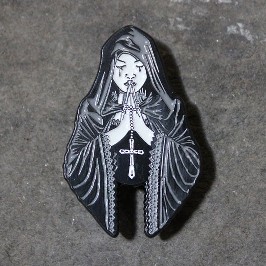 Gotisch gebed door Anne Stokes, pin